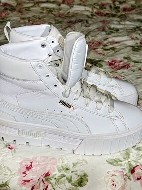 Puma Women’s White Leather Platform High-Top Sneakers 9